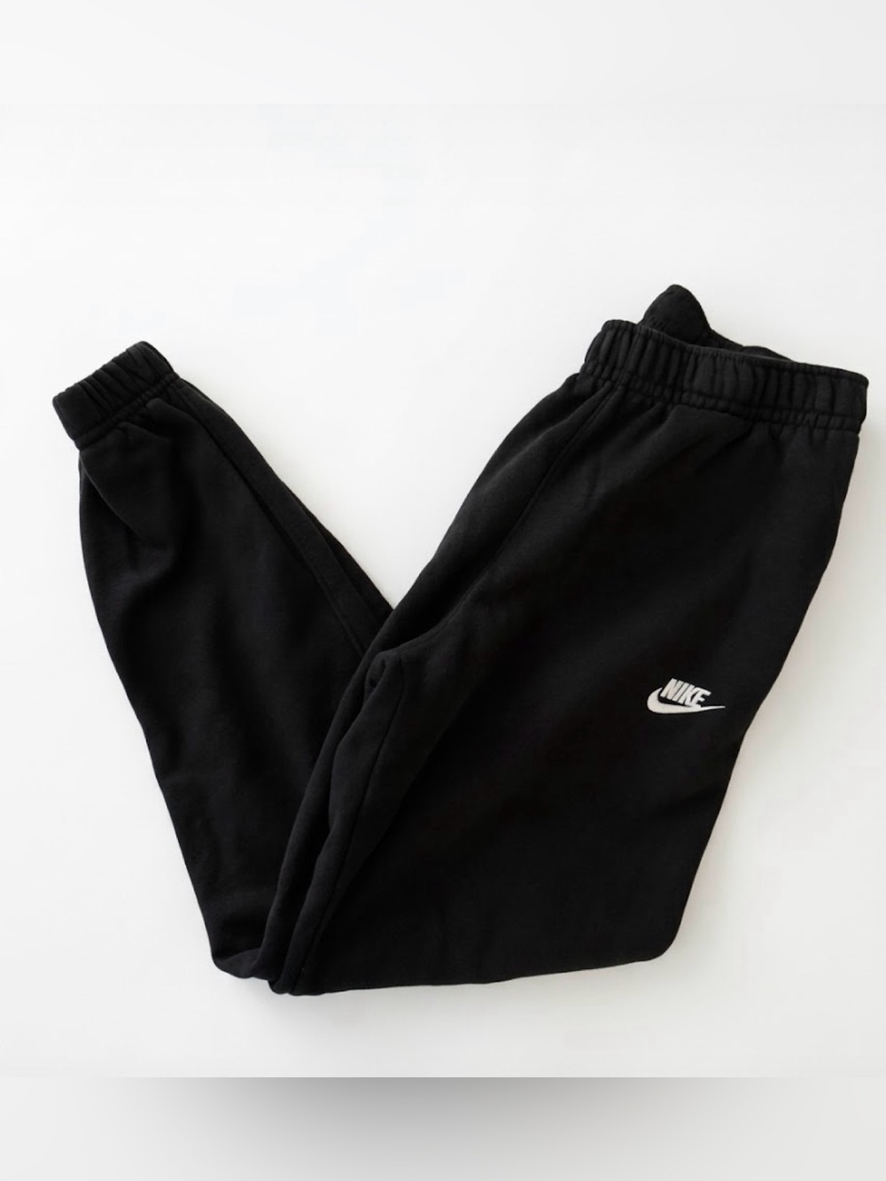 Nike Sportswear Club Fleece Joggers in Black (Size Small)